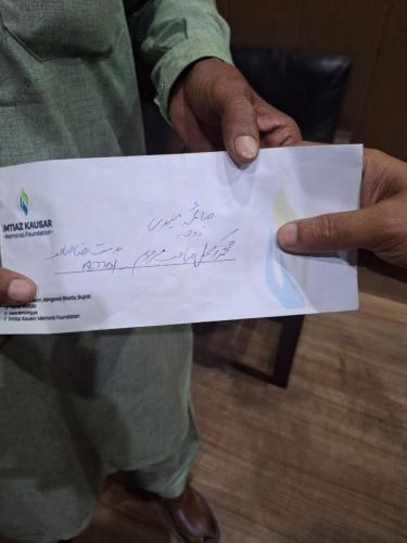 IKMF distributes Zakat Fund to those in need